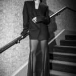 Hailee Steinfeld in Black Attire at Astra Film Awards 29 Sexy Photos 1