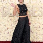 Jordana Brewster Braless at Golden Globe Awards 18 Sexy Photos 1